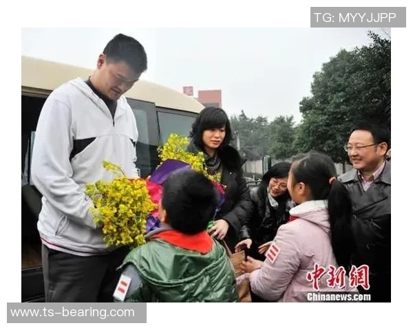 姚明关爱留守儿童的心路历程与社会责任探讨 姚明关爱留守儿童的心路历程与社会责任探讨