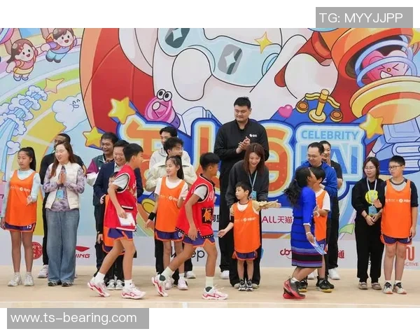 姚明带你走进篮球世界的幕后故事与精彩瞬间分享