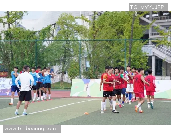 安庆足球明星的崛起与发展历程探秘及其对当地足球的影响 安庆足球明星的崛起与发展历程探秘及其对当地足球的影响